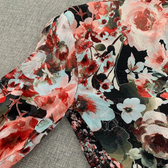 iZ BYER Delicate Lightweight Blouse Semi Sheer Lace V-Neckline XS 3/4th‎ Sleeve - Picture 12 of 15